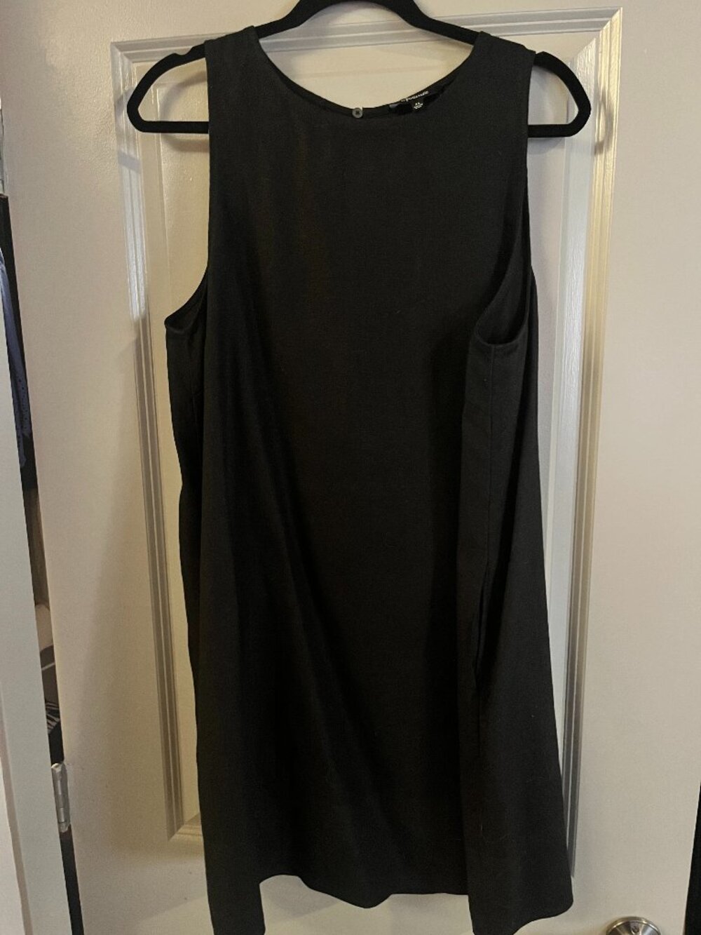 LIKE NEW Mini Shift Dress in 100% Linen - Black